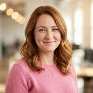 Foto del profilo di Emily Watson, con il ruolo di Responsabile del Supporto Clienti indicato per Pattuizanza